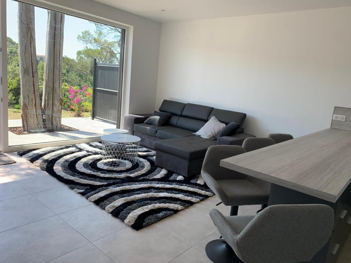 La Balma - 4 Appartements Avec Jardin En Maison Passive De Plain Pied A Frejus-Saint-Raphael Fréjus Exterior photo